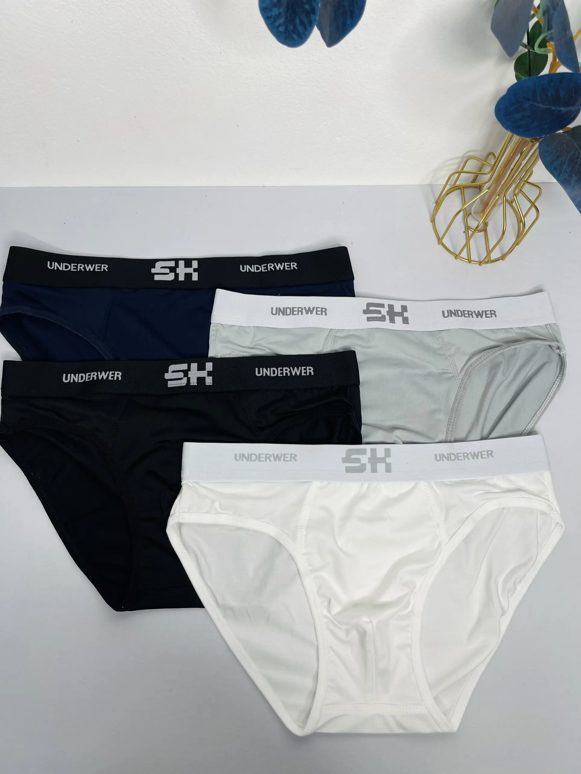 Combo 4 Quần Sịp SH Chéo Chất Liệu Thun Lạnh 4 Màu Menswear