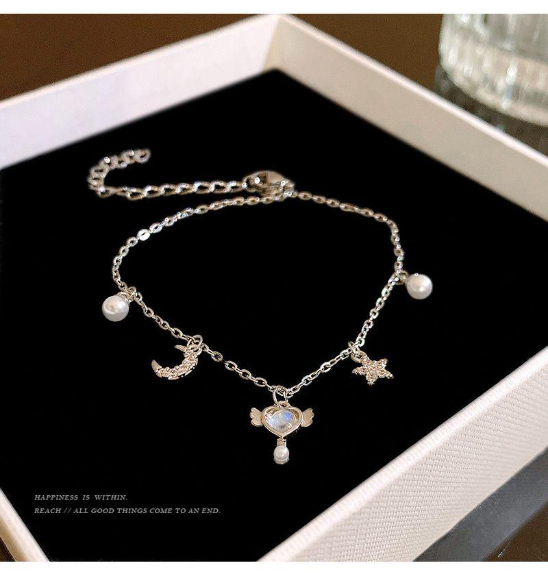 Product Introduction of South Korea New Fairy Temperamental Xingyue Pearl Bracelet Summer Versatile Internet Celebrity Same Style Accessories Hot Ins Style 3