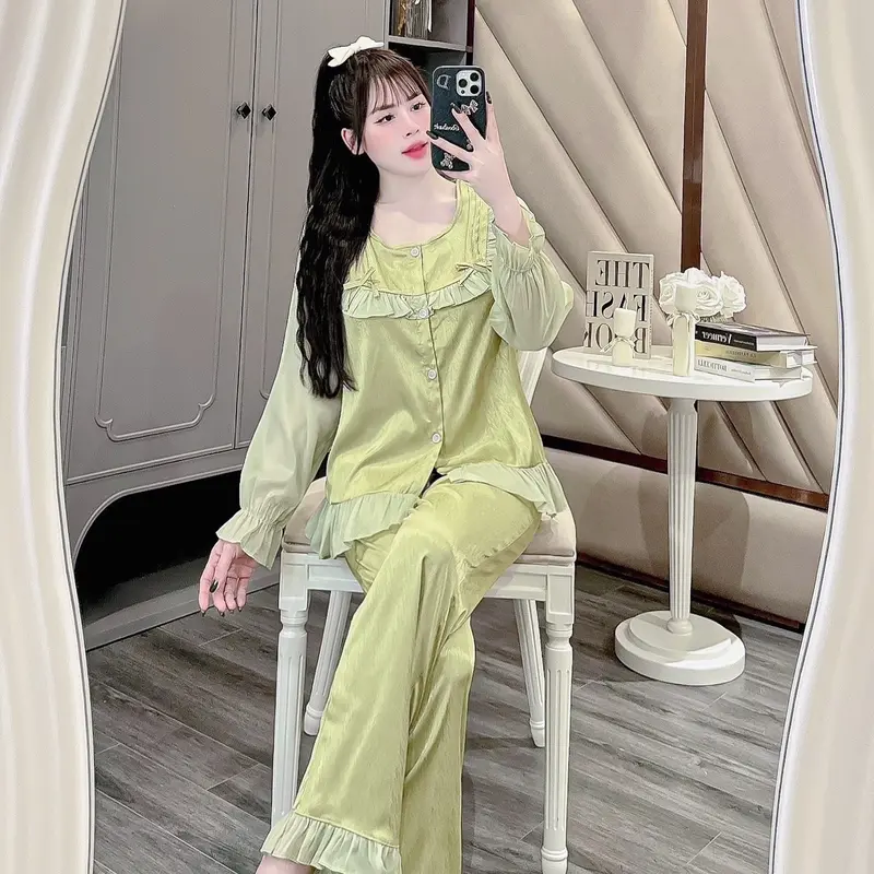 BỘ LỤA XƯỚC TAY DÀI REN NƠ Nữ 1