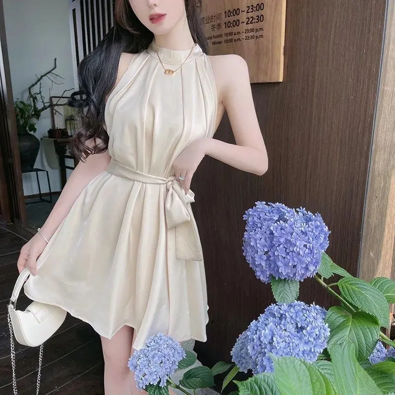 Yoohui LK006 premium Dress Halter Neck Party Dress Casual / Dress Korean Style New Collection Halter Sleeveless Button Down A Line Mini Shirt Dress Little Tale - Selena Dress / Dress Wanita Halter Neck Sleeveless Slim Fit Maxi Dress