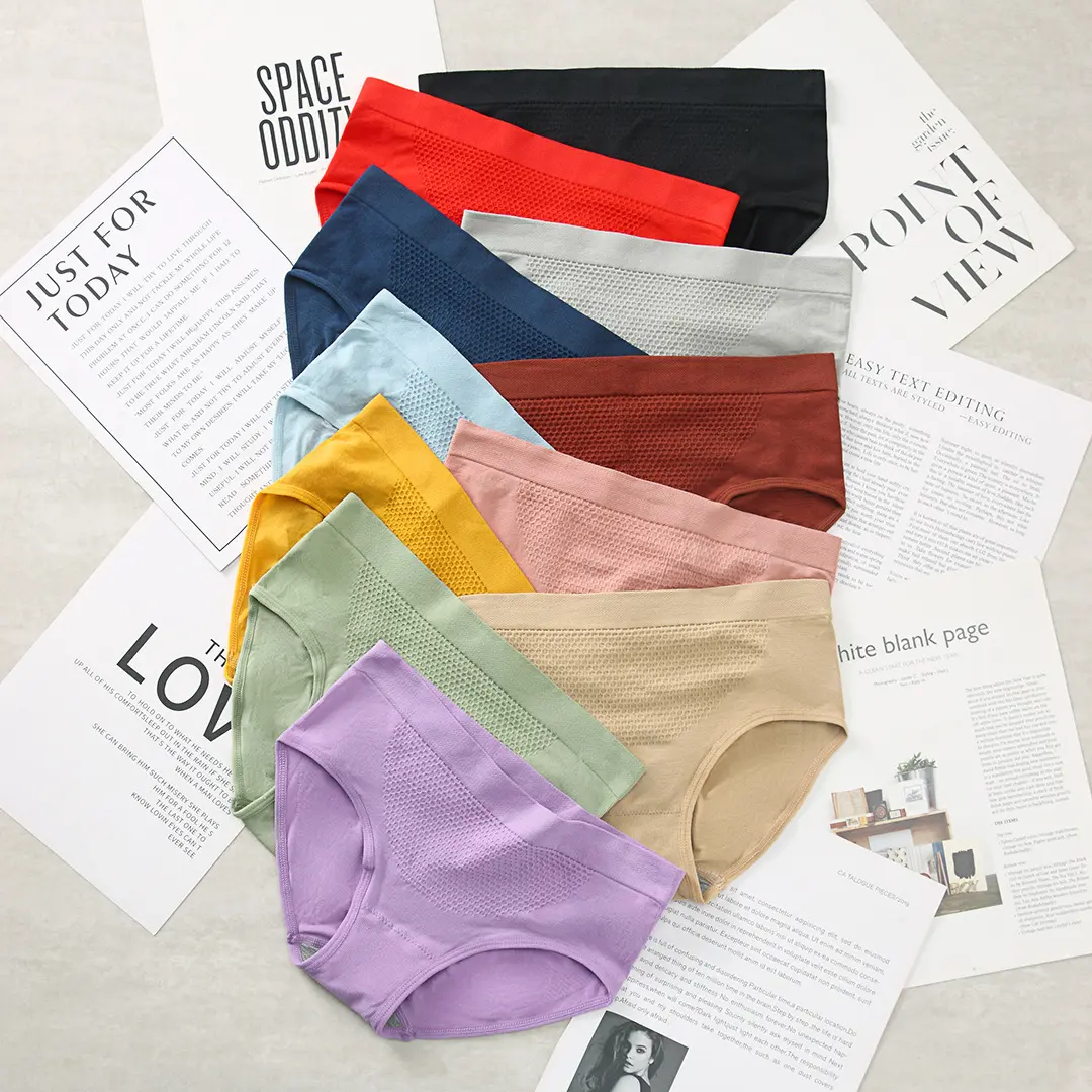 Hip-lifting and tummy-tucking panties (pack of 11)
