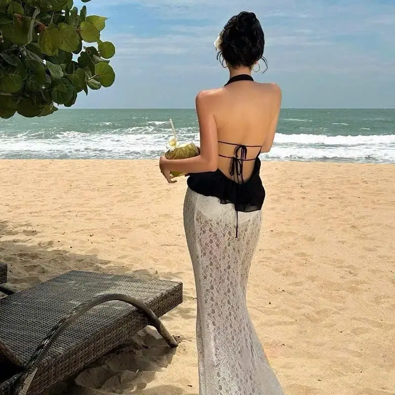 P171 - Set áo đi biển cổ yếm đan dây hở lưng phối chân váy ren ôm body đuôi cá sang chảnh 1