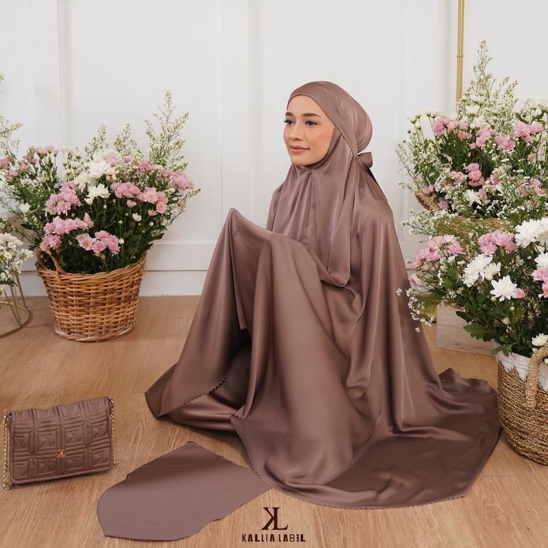 Adelyne Prayer Set | Mukena Premium by Kallia | Packaging with box 8