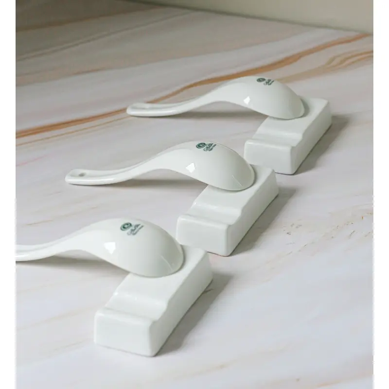 Gác Đũa Thìa Muỗng Sứ Trắng Thương Hiệu Minh Châu 6