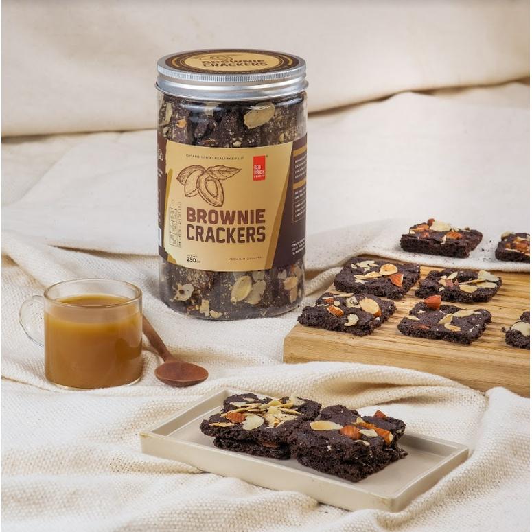Bánh Brownie Crackers Hạnh Nhân Gạch Đỏ 250GR Chuẩn Healthy Dành Cho Ăn Kiêng Snack Cay Food Cafe  lá bồ đề 0