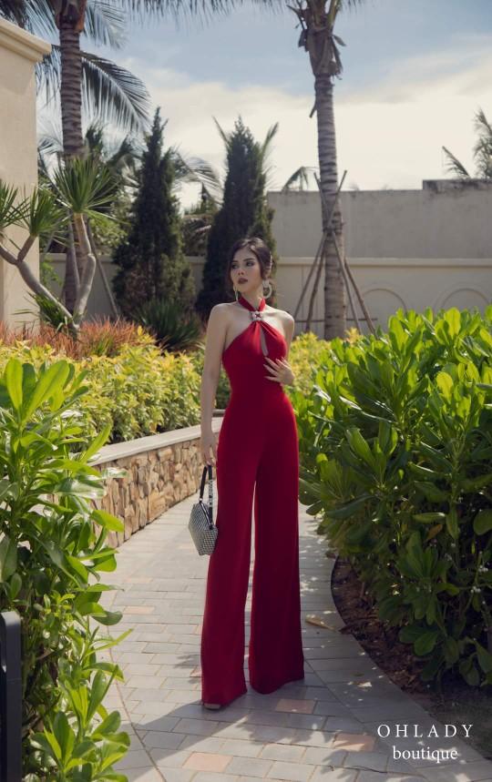 Product Introduction of Bộ jumpsuit đỏ đô phối khóa kim loại dây cài nút cổ ống suông dài chấm đất Nữ Women jum  chéo 4