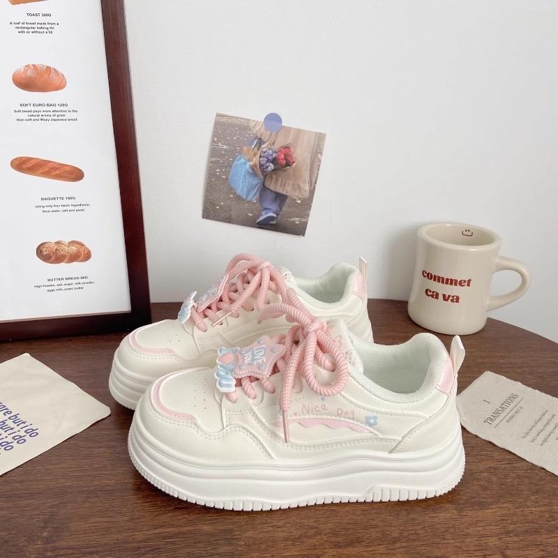 Giày thể thao mới nữ có hai màu dây hồng và dây trắng nữ