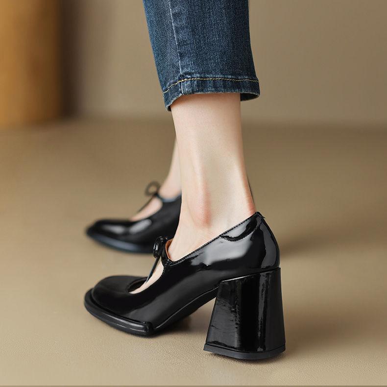 Vintage Mary Jane Flat Shoes, Square Toe Design with Thick Heels, Anti-Slip Design, Available in Multiple Colors, Gift for Girlfriend. 3