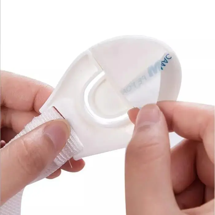 Kunci Pengaman Laci Lemari Kulkas / Pengaman Pintu Kulkas Lemari / 3m Adhesive Child Lock / Baby Safety 6