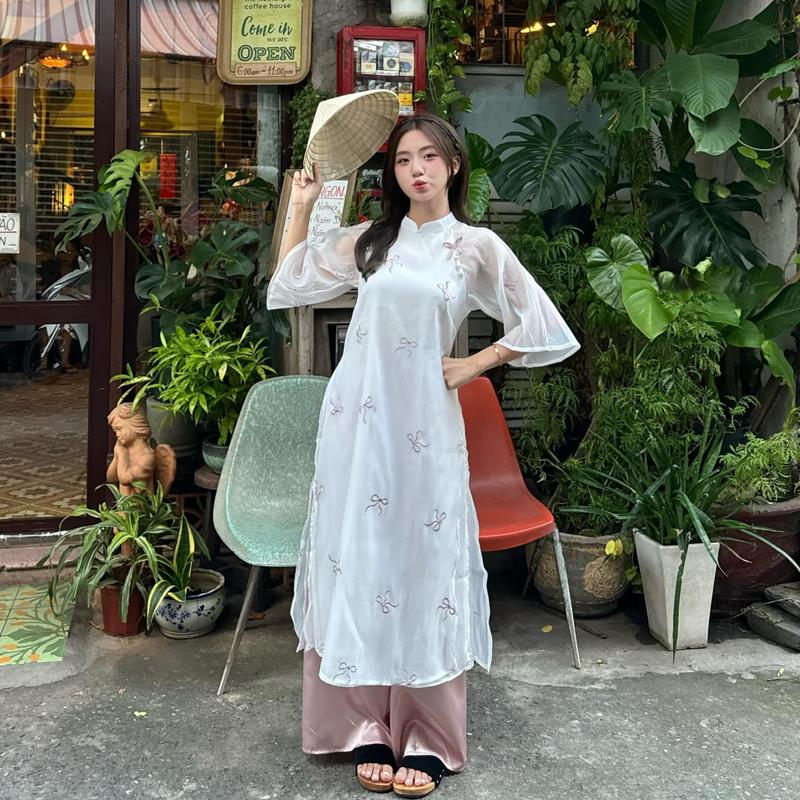 Product Introduction of Áo Dài Cách Tân Lụa Tơ Thêu Trắng Họa Tiết Nơ Dáng Suông 4 tà Cổ Cao , Quần Lưng Chun Nữ Women Dress 8