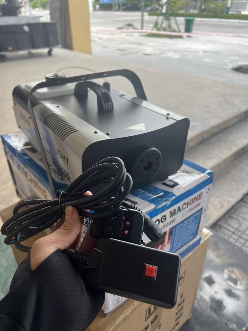 Product Introduction of Máy tạo khói 1800w 1