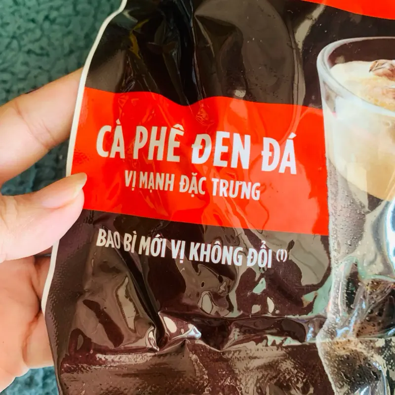 Nes- (tặng 3 gói) Cà phê đen đá NesCafé Café Việt 560g 6