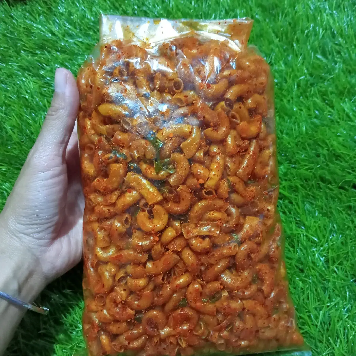 Makaroni pedas daun jeruk 500 gram