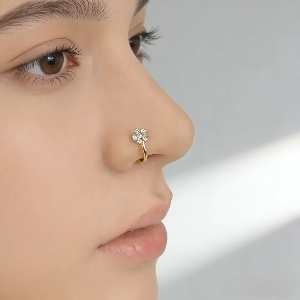 Tusuk Hidung Punk Bunga Plum Aksen Berlian Imitasi Mengkilap Stylish untuk Wanita Sehari-Hari