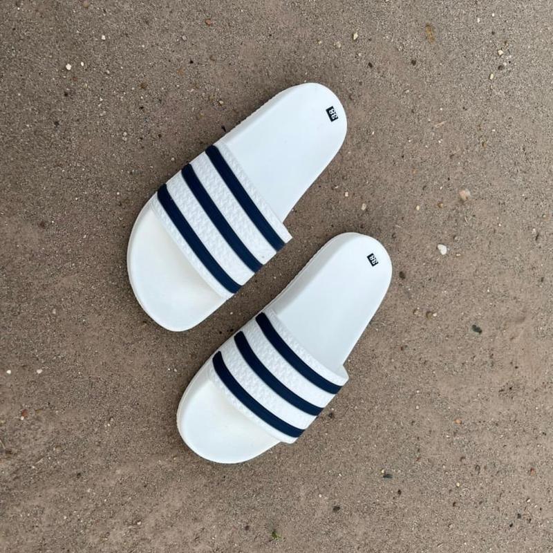 Dép quai ngang 3 kẻ trắng nhà AD chất liệu cao su cao cấp chống nước,chống trơn trượt bản đế cao su đúc 3 phân kiểu dáng xu hướng bắt trend dành cho boy girl phố_dép quai ngang nam nữ đẹp
