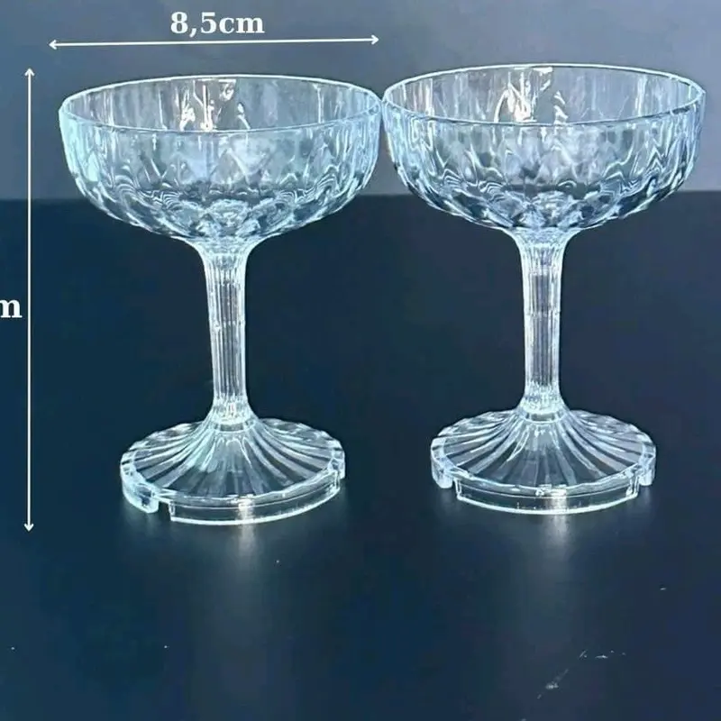 Ly xếp tháp 0