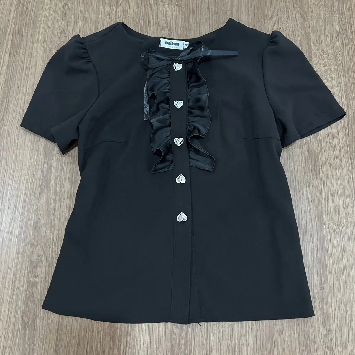 [XẢ KHO]_Pasiee_ Áo phối bèo lụa dáng suông cúc tim chất cotton mát mềm BEIBEE.BYNGOC