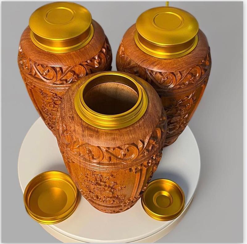 Hộp đựng trà gỗ hương đá đục nguyên khối nắp đồng cao cấp mẫu mới