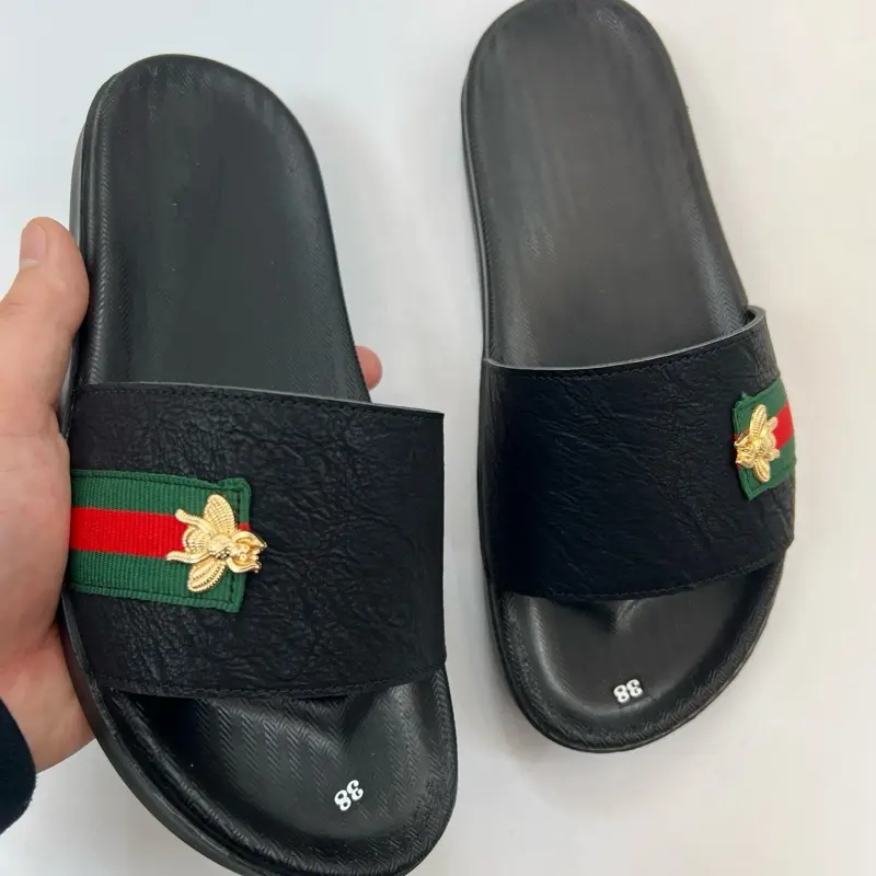 Dép nam da sít nhăn Đen kết hợp vài dù hoạ tiết logo con ong Đế kép 2 lớp cao cấp  Hàng đẹp slipper Dép lê quai ngang Đế Bằng