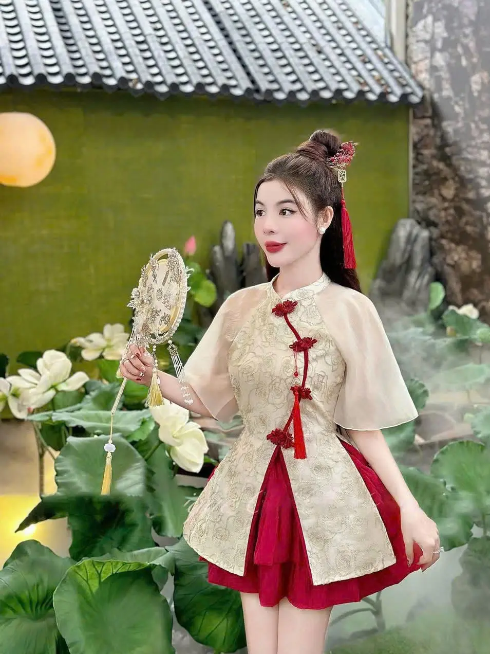 set áo tơ thêu mặc tết kèm váy tơ tầng siêu dể thương dành cho các nàng đi chơi đi tiệc đi du lịch điều xinh xắn Nữ Nhung Women Kem