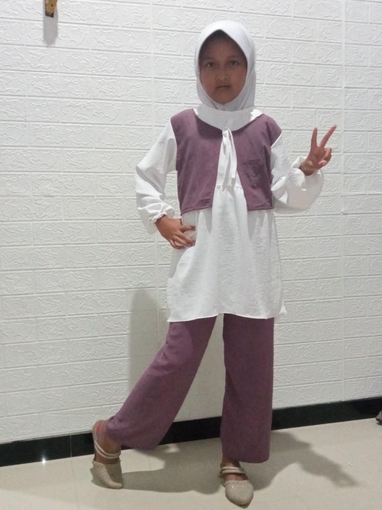Product Introduction of Setelan anak cringkel rompi Celana Fashion 0