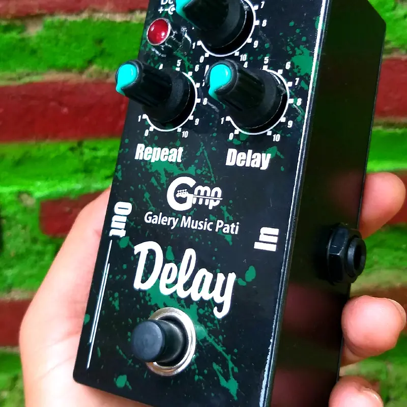 efex stombox DELAY dan Adaptor 9volt 3
