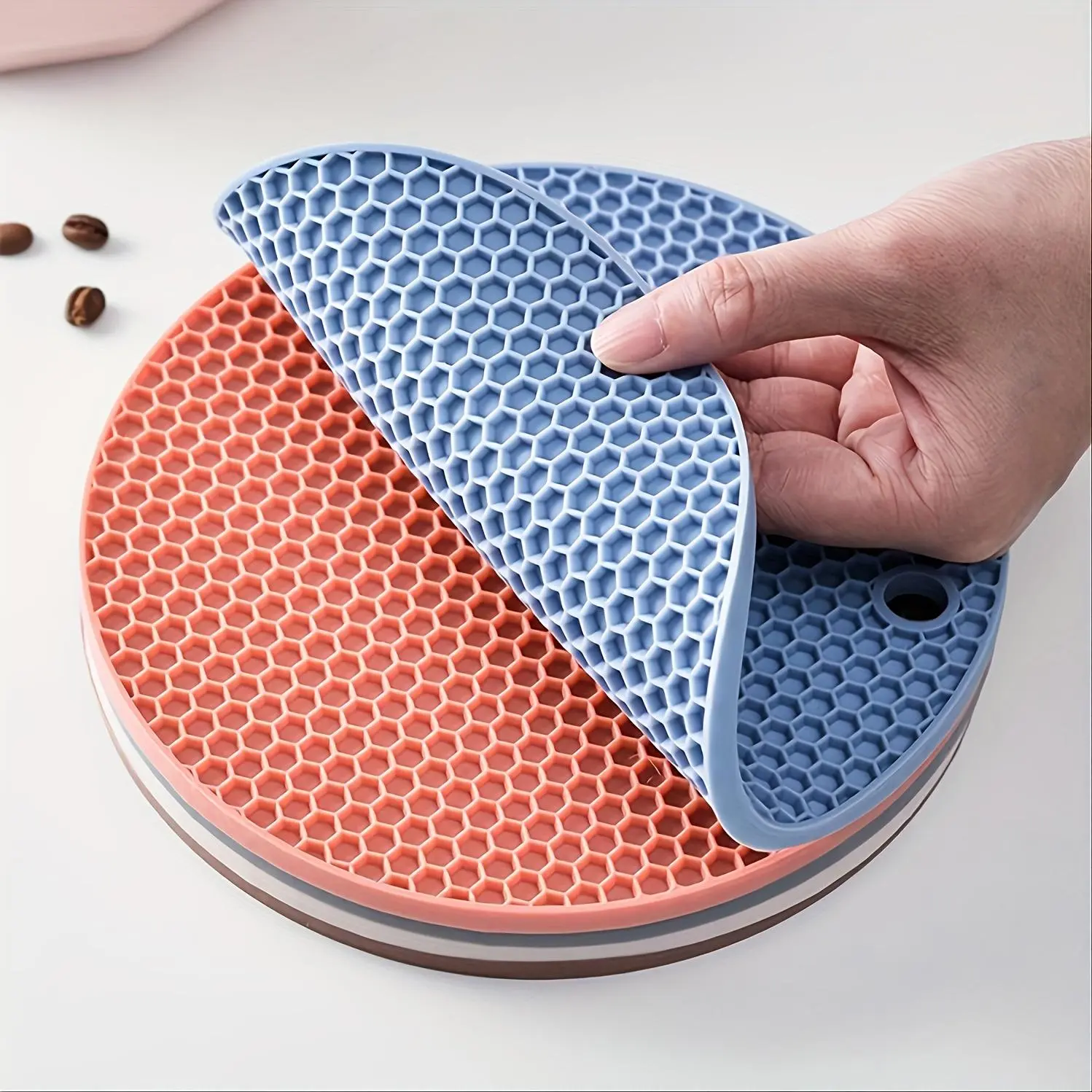 Random Color Silicone Placemat, 1/3/6 Counts Non-slip Heat Resistant Coaster, Multifunctional Placemat for Can Opener, Tea Pot, Spoon, Cup, Kitchen  Food  Accessories