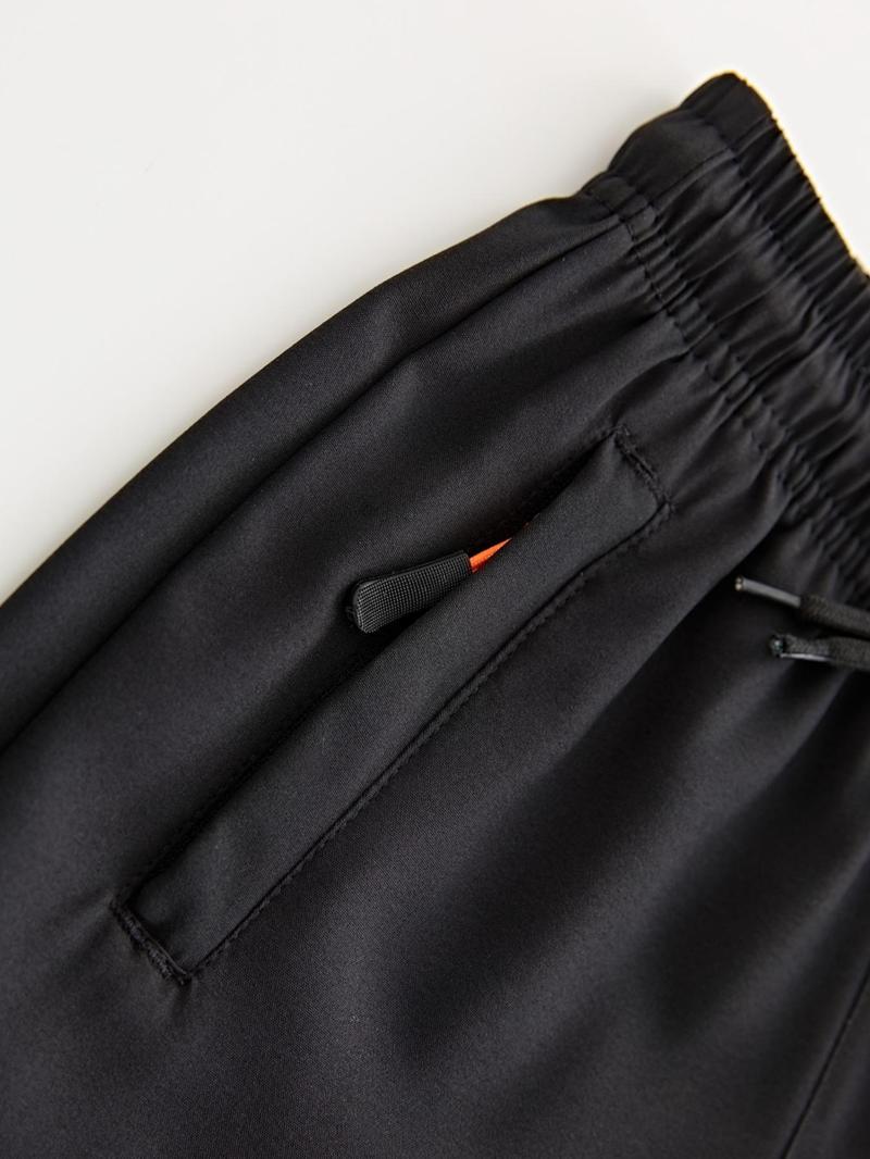 Product Introduction of Men's Solid Color Drawstring Waist Shorts, Casual Loose Pocket Track Shorts for Summer, Men's Bottoms for Daily Wear 4
