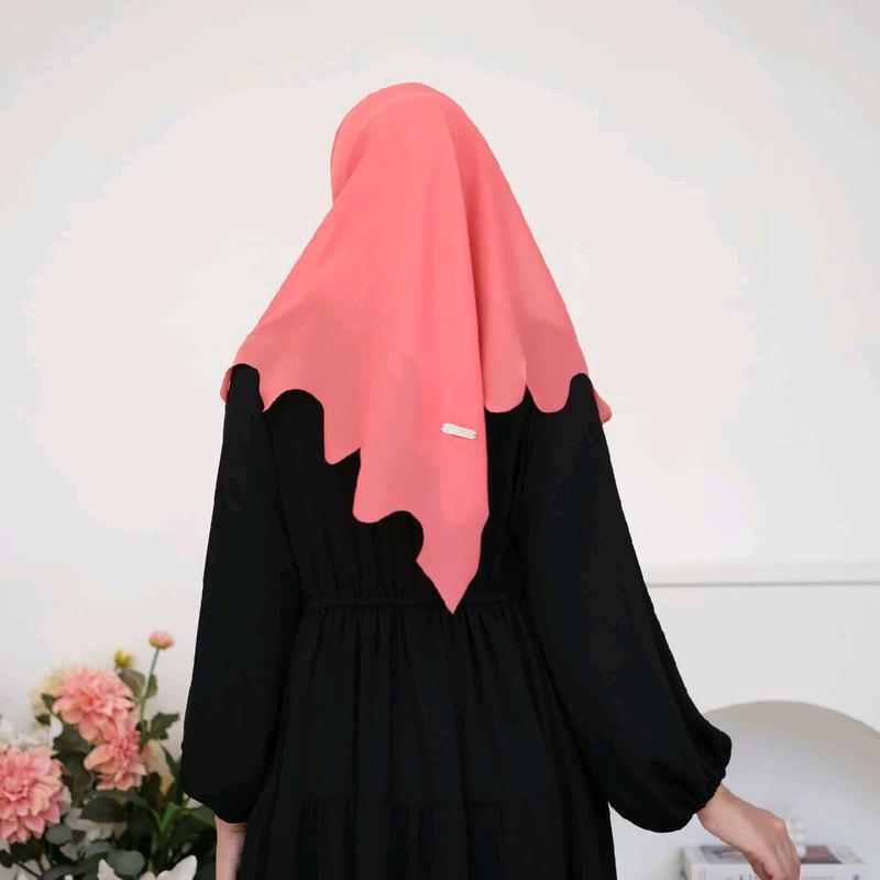 Hijab Segiempat Lasercut Gelombang Polycotton Bella Square 3
