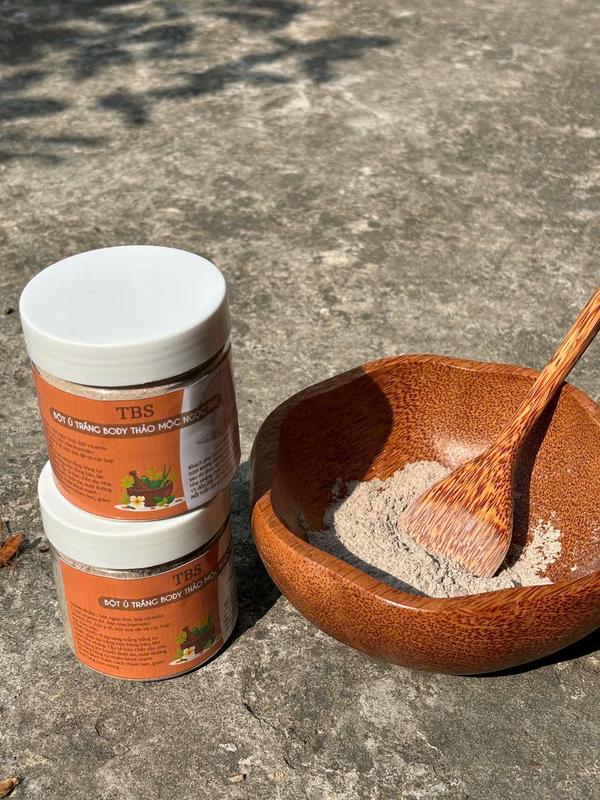 BỘT Ủ BODY HỔ TRỢ TRẮNG BODY THẢO MỘC NGỌC TRAI HỔ TRỢ SÁNG MỊN DA