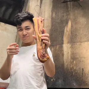 Nhúc thịt hun khói 97