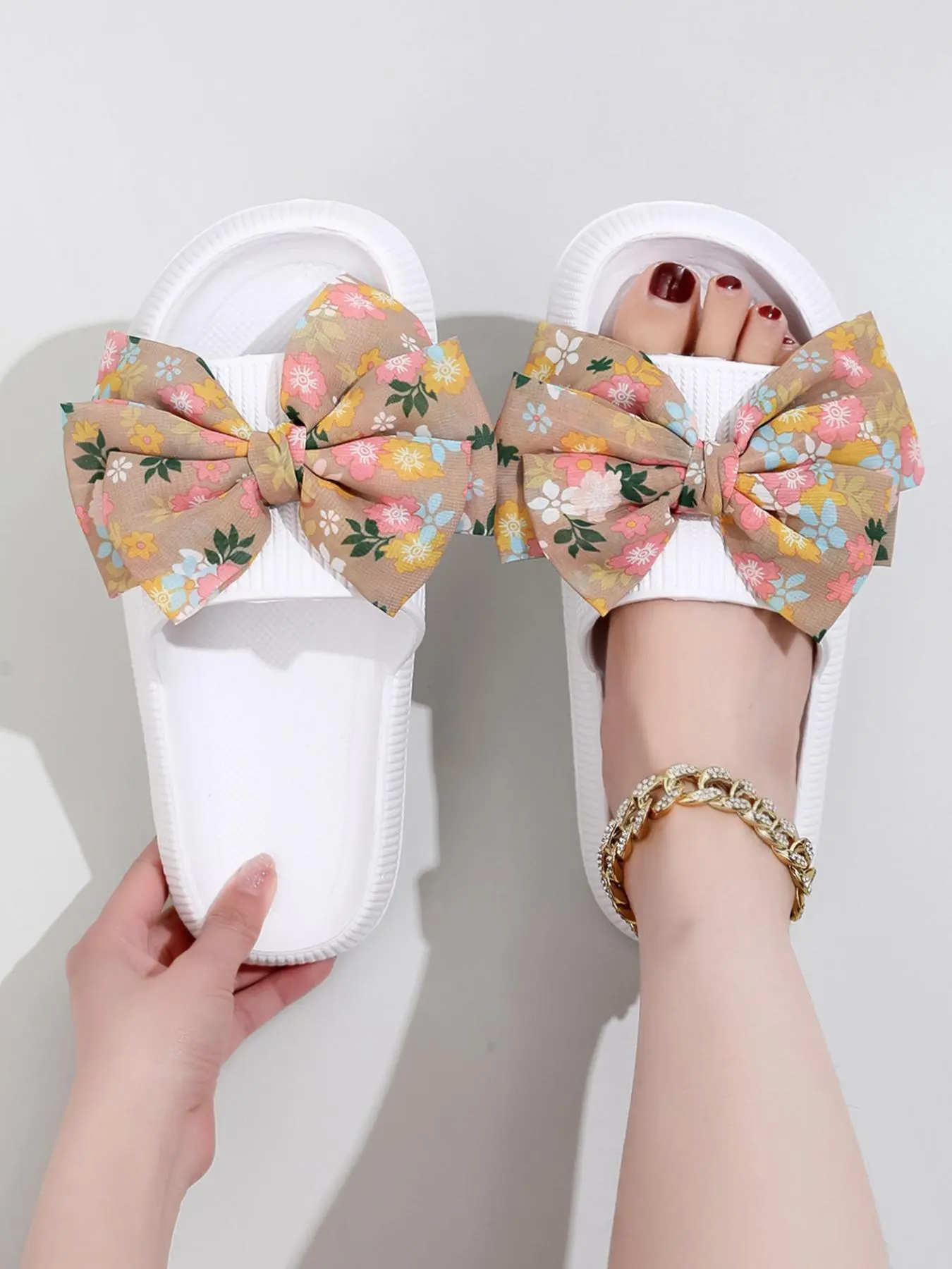 Women's Elegant Bowknot Design Slides, Casual Comfortable Non-slip Slippers, Summer Barefoot Shoes for Beach, Swimming Pool, Vacation, Footwear