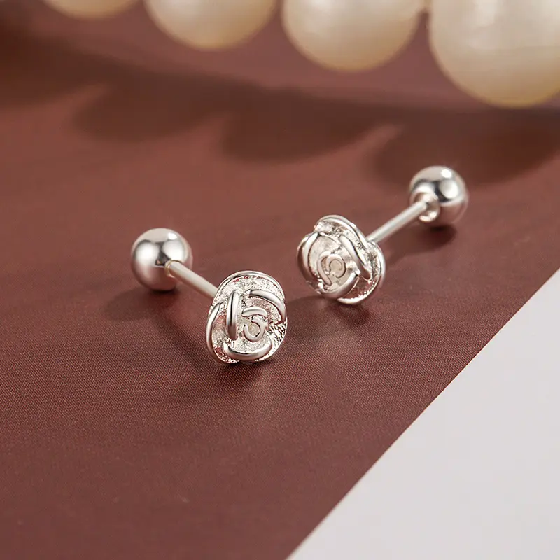 Luxe & Luster Jewelry Bông Tai Đinh tán Hoa Dễ Thương, Thiết Kế Hoa Trà, Đồ Trang Sức Đồng Thau, Trang Sức Nữ, Thiết Kế Độc Đáo Cao Cấp, Tinh Tế, Thanh Lịch, Dễ Phối Đồ, Phong Cách Hàn Quốc