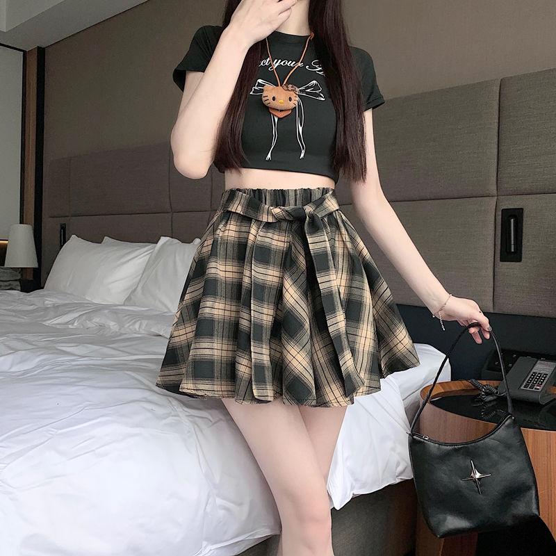Product Introduction of Irregular Retro Plaid Skirt for Women, Summer Versatile Slimming Anti-Exposure American Style Hot Girl A-Line Pleated Short Skirt 8