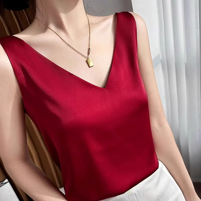 Áo hai dây cổ tim mặc trong vest chất vải lụa satin thoáng mát khi mặc Women Voan