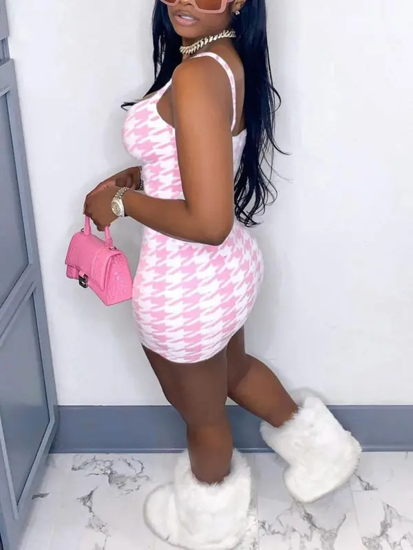 Houndstooth Print Crop Cami Top & High Waist Short Skirt Set, Mean Girls Comfort Printed Spaghetti Strap Crop Top & High Rise Elastic Waist Skirt for Summer 1