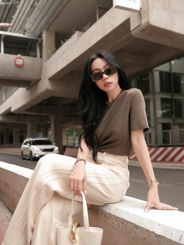  Áo thun trơn tay ngắn cổ tròn nữ BASIC GAWON TOP 