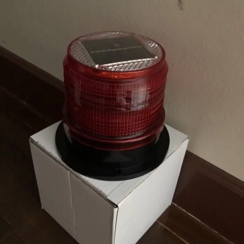 ไฟ LED ไฟถนน ไฟไซเรนโซล่าเซลส์ ไฟไซเรนดิดหลังคา LED พลังงานแสงอาทิตย์ Solar Cell  ไฟฉุกเฉิน ไฟแฟลช ไฟขอทาง