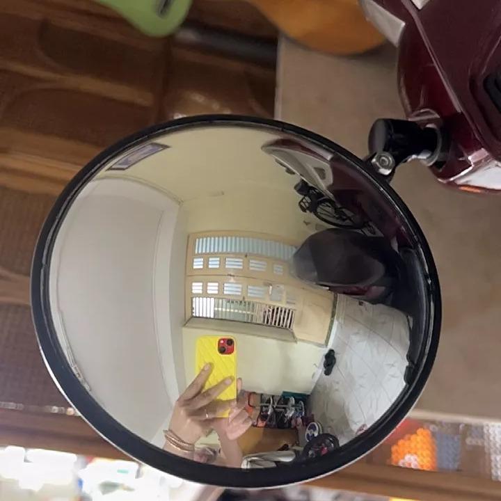 Gương tròn lồi lớn H10, mặt gương to 14,5 cm. ( SL: 1 cây gương, tặng kèm 2 con ốc 10 li và 8 li ren thuận). Phụ Kiện Phụ Tùng