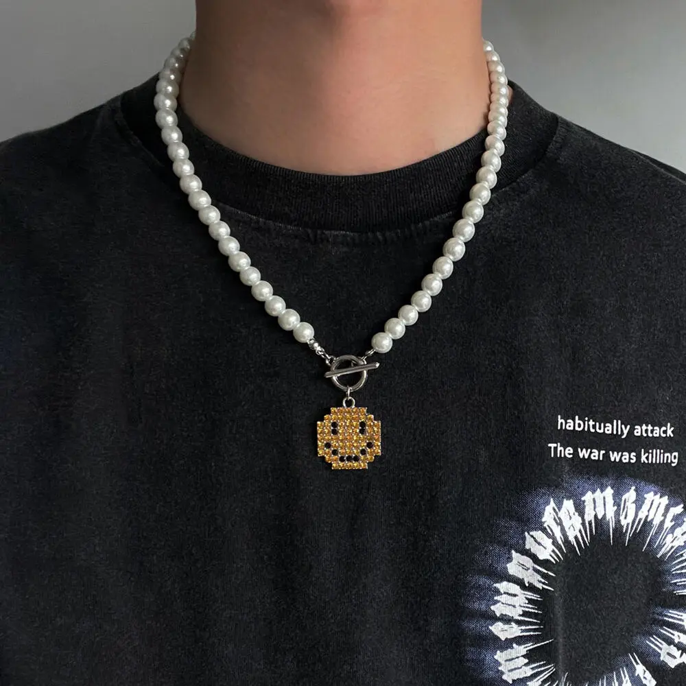 สร้อยคอจี้หน้ายิ้ม SS24 สำหรับผู้ชายและผู้หญิง ดีไซน์แฟชั่นเฉพาะตัว สไตล์โจ๊กเกอร์ เรียบหรู
