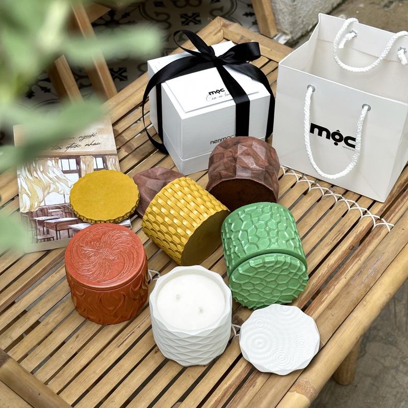 Nến Thơm Ngũ Hành Cao Cấp - Không Khói, Sử Dụng Tinh Dầu Thiên Nhiên và Sáp Đậu Nành - Chữa Lành Tâm Hồn, Trang Trí Decor, 200g