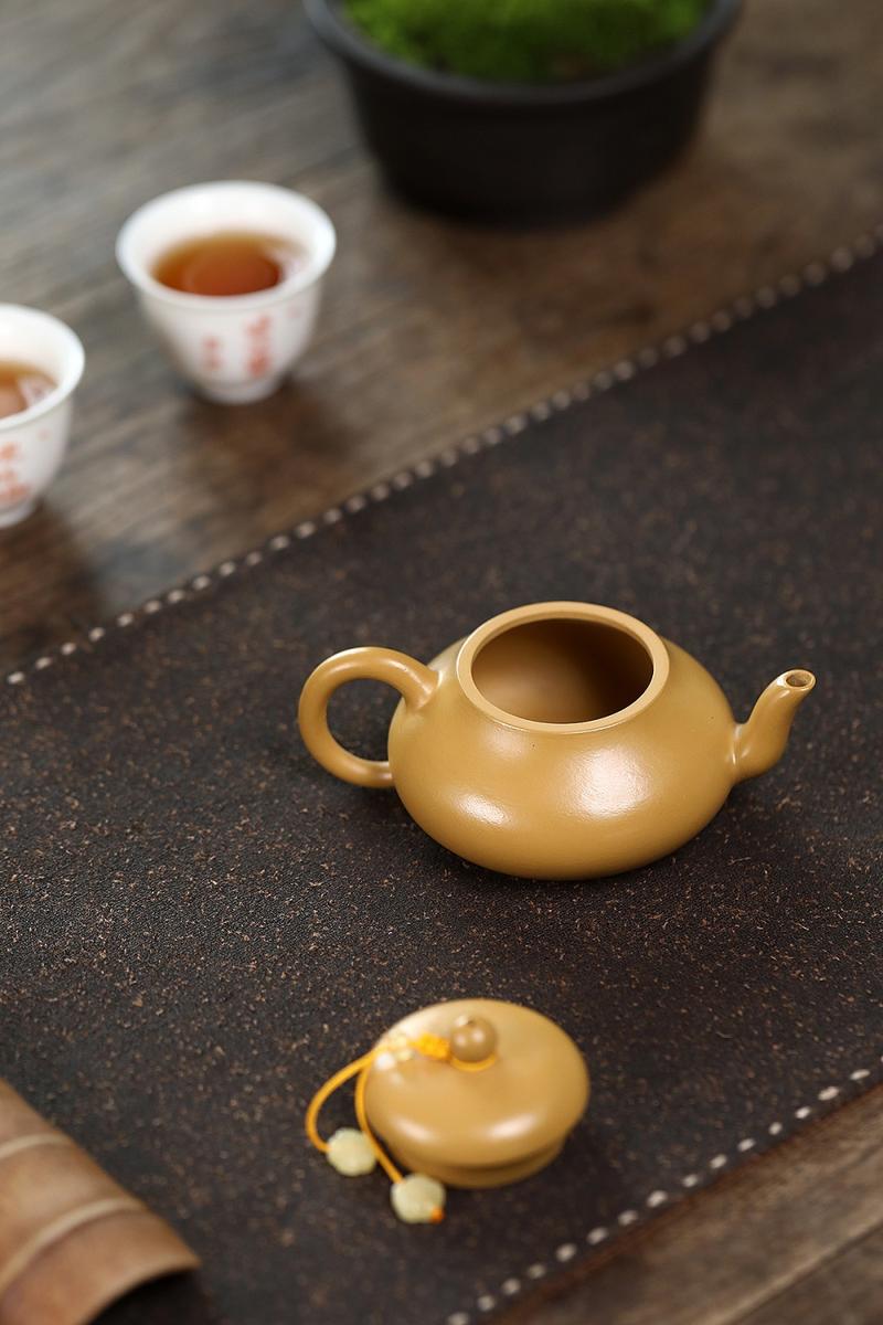 Product Introduction of Authentic Yixing Zisha Teapot - 100% Handmade Chinese Tea Set for English Breakfast/Earl Grey (Premium Gift for CNY/Mid-Autumn) 9