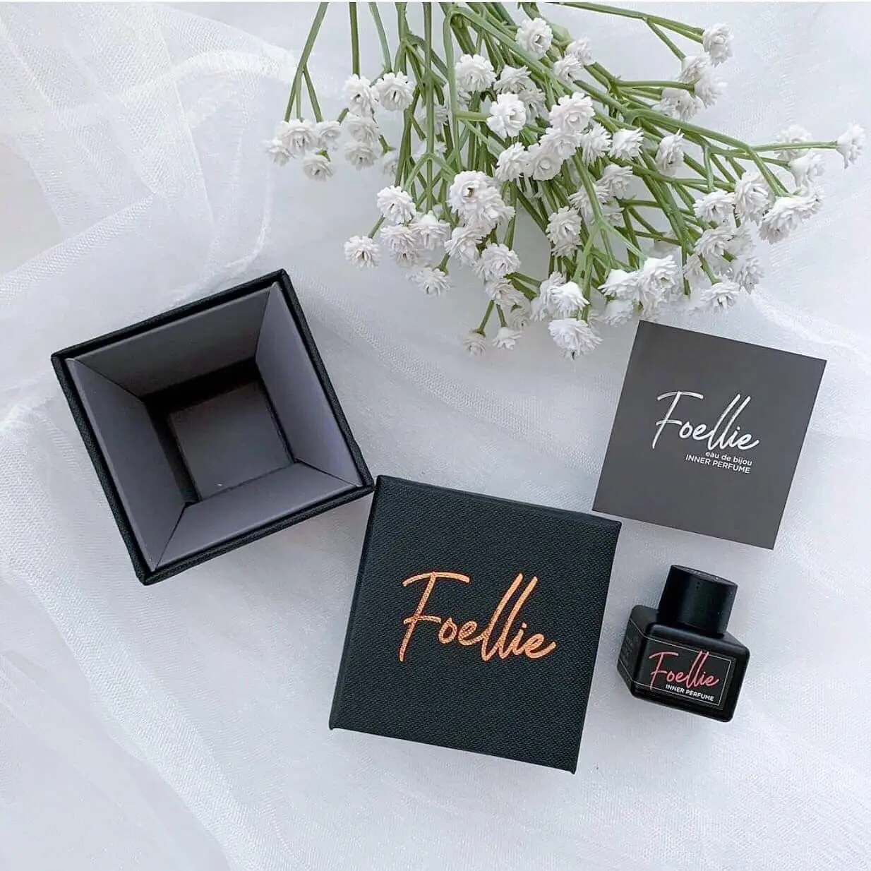 NƯỚC HOA VÙNG KÍN FOELLIE