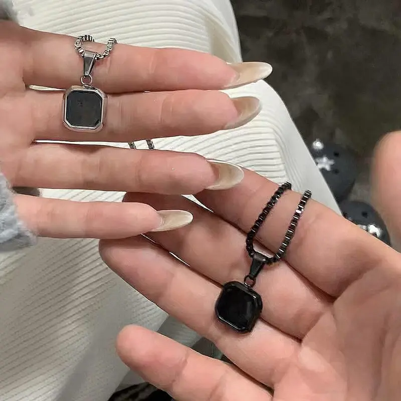 Vòng Cổ Thay Đổi Nhiệt Độ, Có Thể Tùy Chỉnh Với Ảnh Chụp Ảnh Nhiệt, Vòng Cổ Cặp Đôi Được Kích Hoạt Nhiệt Hình Vuông Họa Tiết, Vòng Cổ Thay Đổi Màu Sắc Theo Nhiệt Độ Cơ Thể, Bộ Sưu Tập Ngày Bán Chạy 30 Ngày, Năm 2025, 4208 Miếng 1