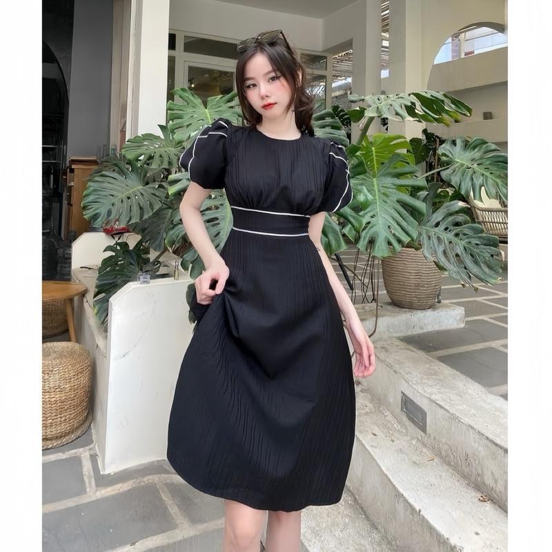 Váy Dự Tiệc Tay Bồng Dáng Xoè Vừa Chất Gân Sọc Phối Viền Trắng Cổ Tròn Tay Bồng Nhẹ Phong Cách Thanh Lịch Cho Nữ Women Voi Dress Voan Đen