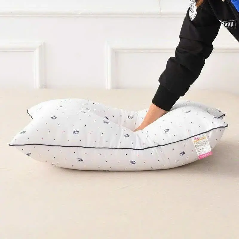 COMBO 2 Ruột gối bông gòn Xuantien BEDDING họa tiết vương miện kích thước 45x65cm 0