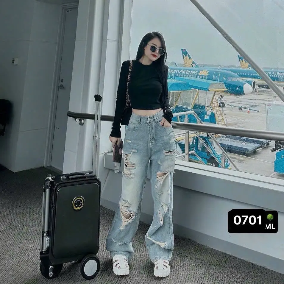 Quần jean suông màu nhạt rách nhiều ombre đẹp