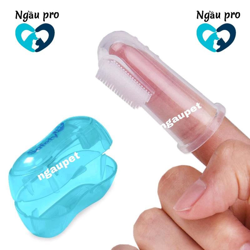 Bàn chải đánh răng cho chó mèo mềm xỏ ngón tay bằng silicon kèm hộp xịn xò Ngaupet 1
