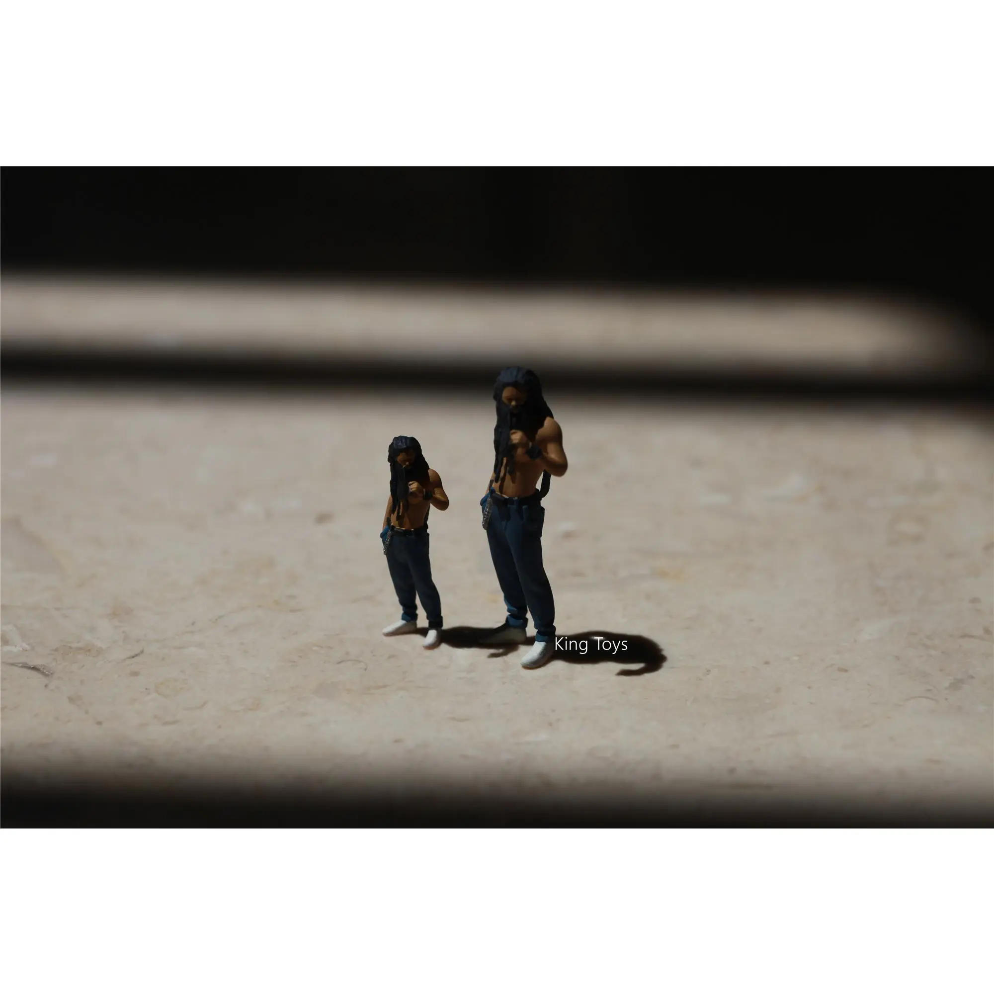 King Toys 1/64 1/87 1/43 Figurines Scale Model Resin Black Man Dreadlocks Dioramas Diecast Miniature Collection