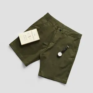 CELANA  PENDEK CHINO PRIA PREMIUM BAHAN MELAR / CELANA BROADSHORT DIATAS LUTUT CELANA  PENDEK COWOK HITAM ARMY MOCCA GREY CREAM Kain Kantong Shorts Katun Santai Surfing
